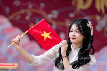 Chuyện cô học trò xứ biển Cửa Lò thành thủ khoa cả nước khối C00