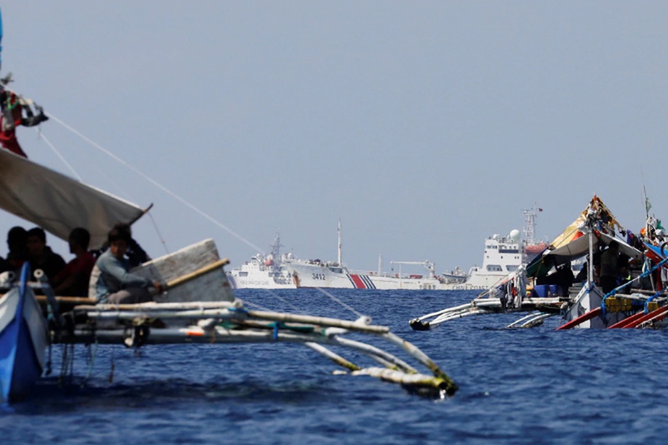 Philippines phản đối Trung Quốc sử dụng vũ lực nhằm vào tàu nước ngoài - 1 Philippines phản đối Trung Quốc sử dụng vũ lực nhằm vào tàu nước ngoài - 1