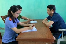 Truy tố Giám đốc công ty dịch vụ bảo vệ rút súng dọa giết người