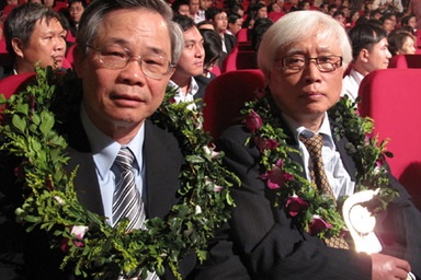 Vòng nguyệt quế dành cho những cống hiến thầm lặng