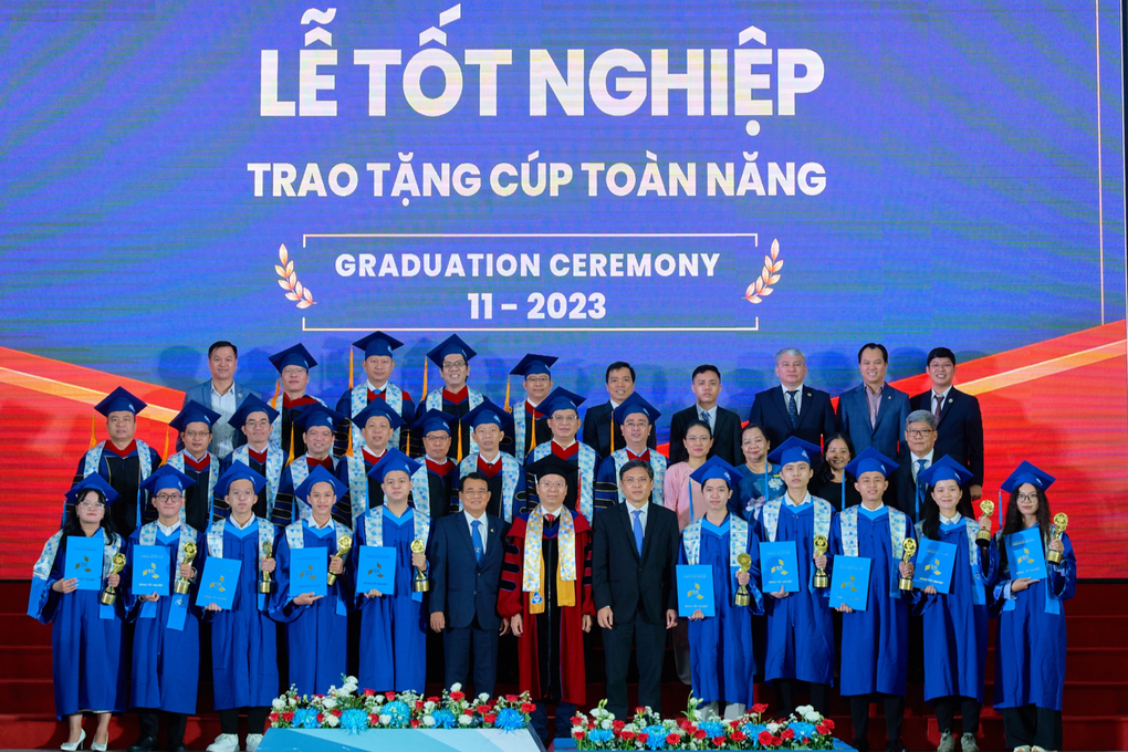 Nữ sinh có điểm GPA cao nhất nhóm sinh viên toàn năng của Bách khoa TPHCM - 1