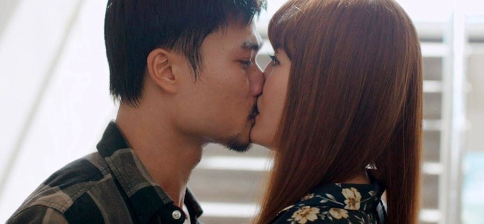 Phía sau cảnh hôn bạo liệt của Mạnh Trường, Việt Anh và dàn sao phim - 4 Phía sau cảnh hôn bạo liệt của Mạnh Trường, Việt Anh và dàn sao phim - 4