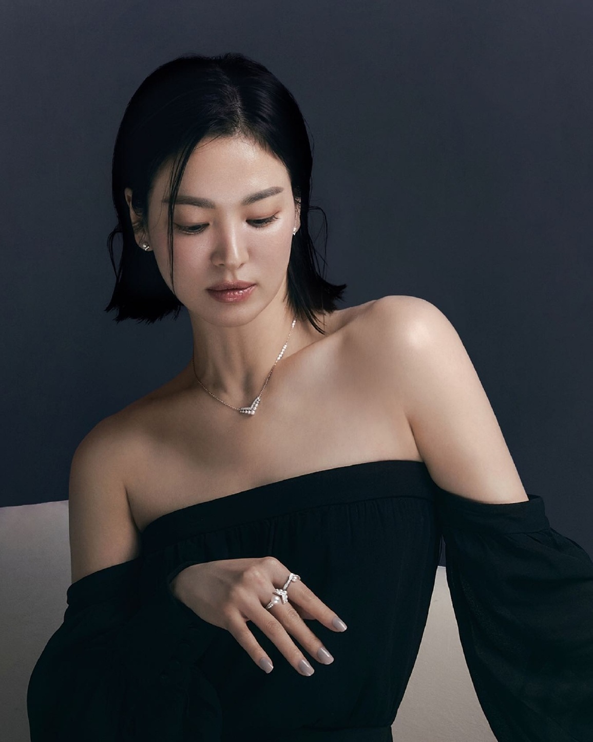 Song Hye Kyo đẹp đằm thắm trong bộ ảnh tung ra ngay sau hôn lễ Hyun Bin - 3 Song Hye Kyo đẹp đằm thắm trong bộ ảnh tung ra ngay sau hôn lễ Hyun Bin - 3