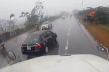 Đừng hơn thua với xe công-ten-nơ