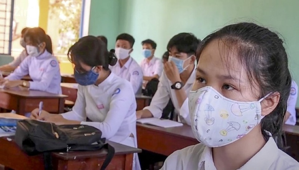Học sinh đạt điểm cao Kỳ thi tốt nghiệp THPT: Xứng đáng được khen thưởng - 1 Học sinh đạt điểm cao Kỳ thi tốt nghiệp THPT: Xứng đáng được khen thưởng - 1