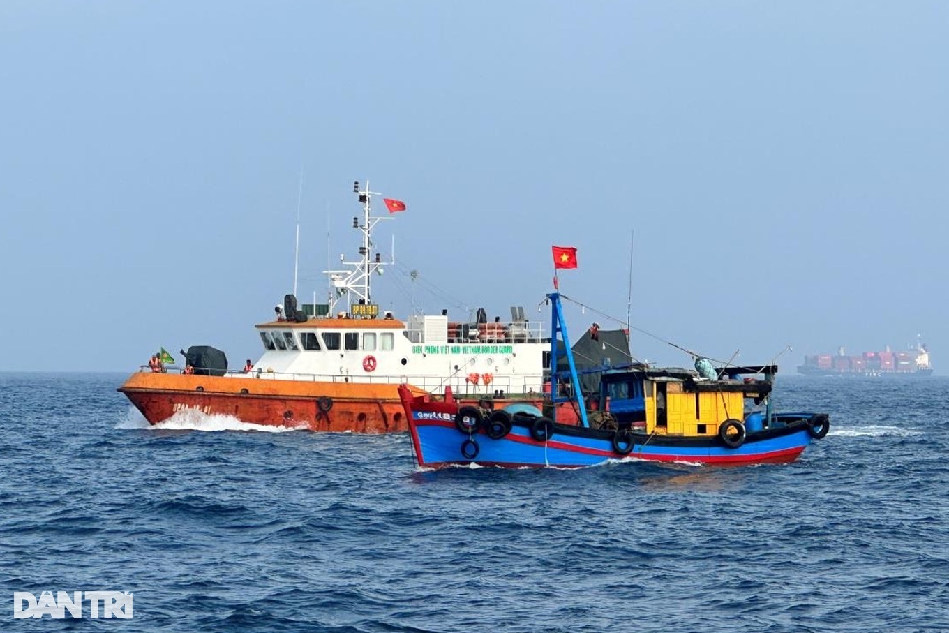Trung Quốc đơn phương cấm đánh bắt cá trên Biển Đông là không có giá trị - 1