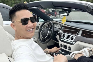 Loạt siêu xe từng được Huấn "Hoa Hồng" khoe trên mạng