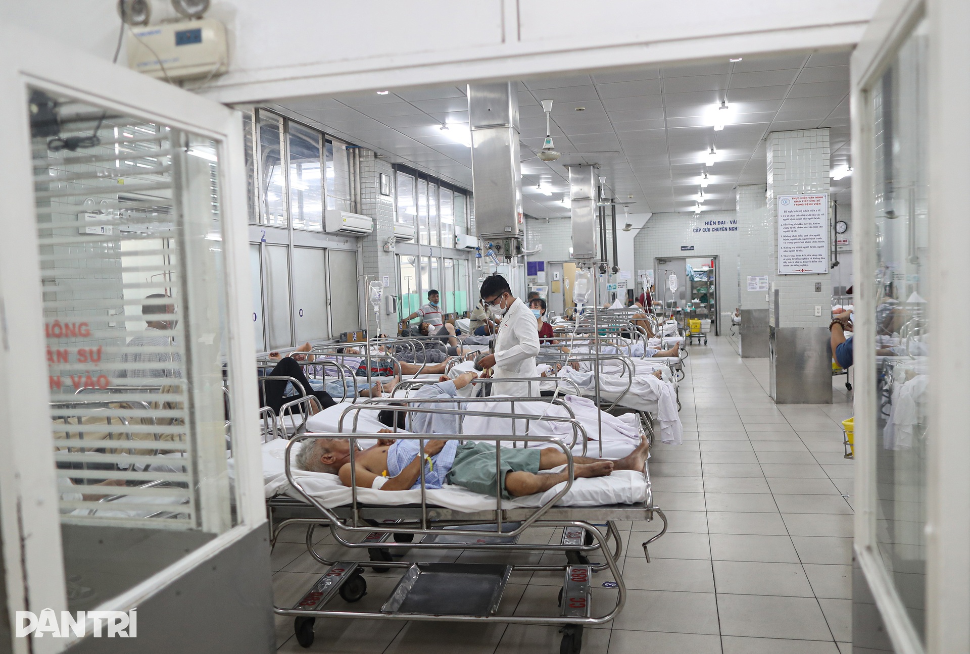 Nước mắt người đàn ông lâm nạn khi sắp về với vợ con: Tôi mất Tết rồi - 12 Nước mắt người đàn ông lâm nạn khi sắp về với vợ con: Tôi mất Tết rồi - 12