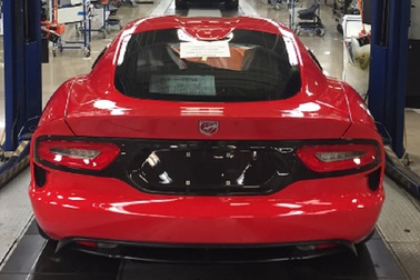 Không thể lắp thêm túi khí, dòng xe cơ bắp Dodge Viper bị khai tử