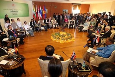 Các bộ trưởng ASEAN quan ngại về diễn biến ở Biển Đông