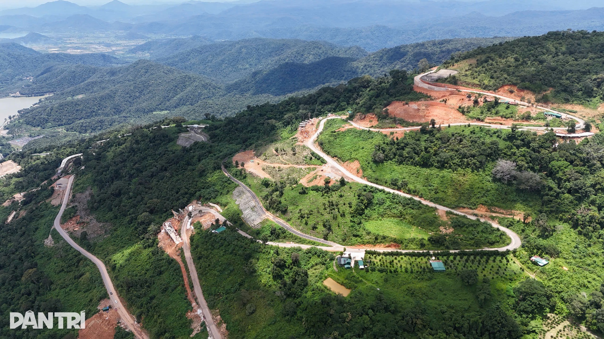 Loạt đèo vào Đà Lạt tê liệt vì sạt lở, tỉnh Lâm Đồng phát cảnh báo khẩn - 9
