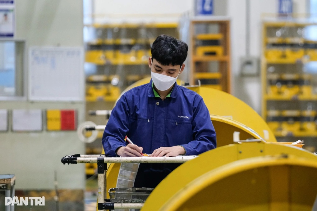 Người lao động tự tin hơn nhưng ít hài lòng với công việc - 1 Người lao động tự tin hơn nhưng ít hài lòng với công việc - 1