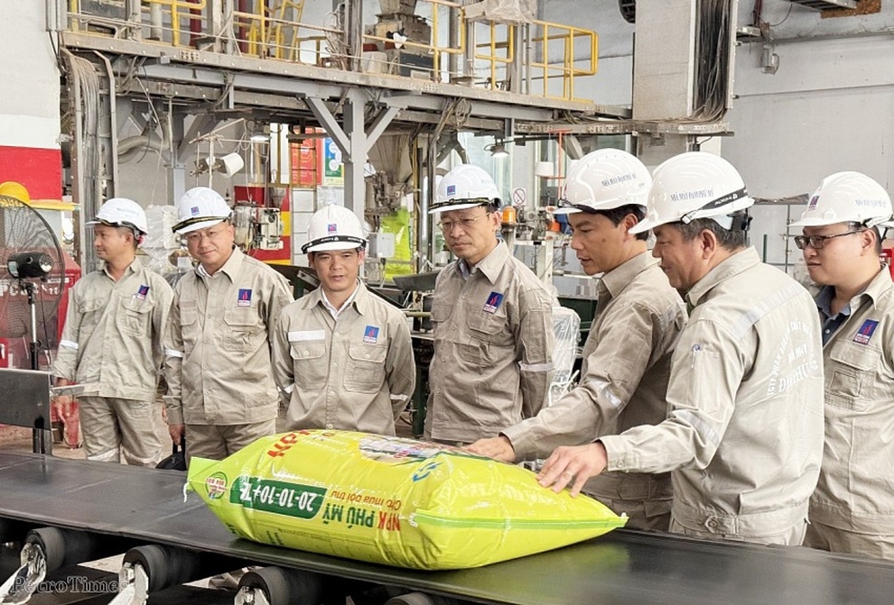 Sản phẩm NPK Phú Mỹ được vinh danh Thương hiệu Vàng nông nghiệp Việt Nam - 3 Sản phẩm NPK Phú Mỹ được vinh danh Thương hiệu Vàng nông nghiệp Việt Nam - 3