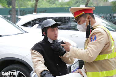 Mùng 2 Tết, CSGT Hà Nội phát hiện 140 tài xế "ma men"