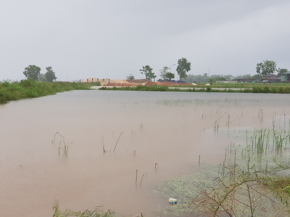 Mưa lớn ở Quảng Trị, sẵn sàng phương án di dời hàng trăm hộ dân - 2 Mưa lớn ở Quảng Trị, sẵn sàng phương án di dời hàng trăm hộ dân - 2