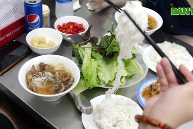 Quán bún chả Hà Nội từng đón cựu Tổng thống Mỹ Obama giờ ra sao?