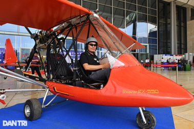 Trải nghiệm làm phi công lái máy bay ở Triển lãm Hàng không tại Hà Nội