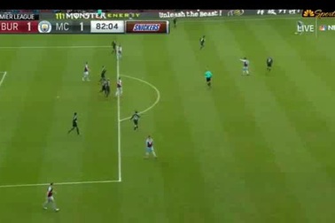 Burnley 1-1 Man City: Gudmundsson gỡ hòa ở phút 82