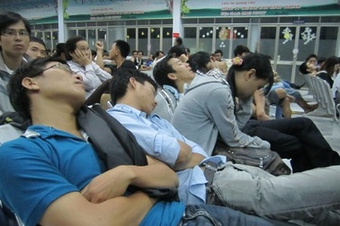 “Kinh hoàng” cảnh vật vã “tìm đường” về quê ăn Tết