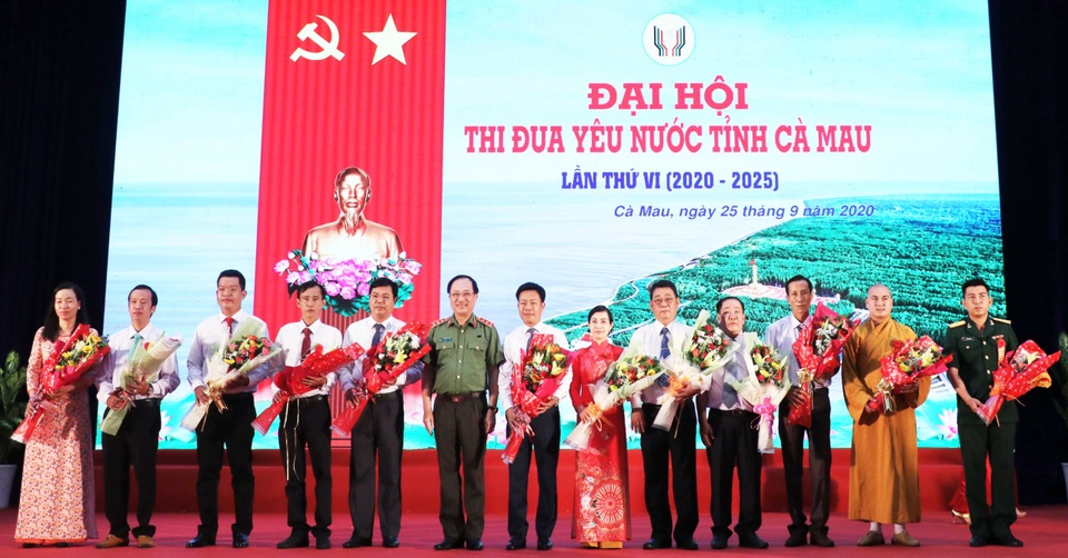 Cà Mau xuất hiện ngày càng nhiều gương điển hình tiên tiến - 1 Cà Mau xuất hiện ngày càng nhiều gương điển hình tiên tiến - 1