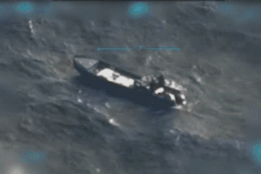 Mỹ bắn tàu nghi chở ma túy từ Venezuela theo lệnh của Tổng thống Trump