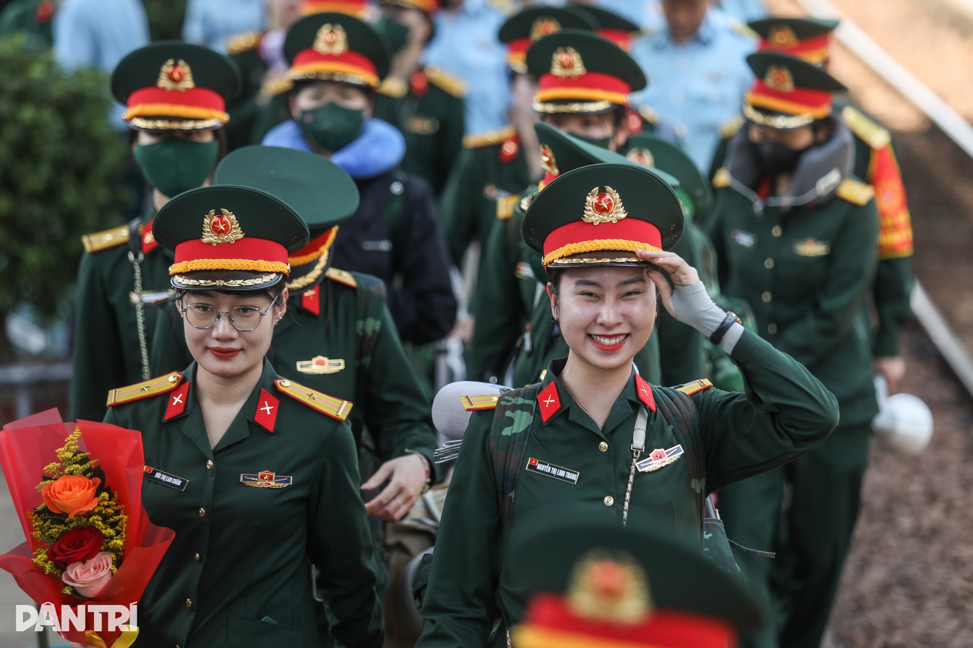 Các khối diễu binh đầu tiên trên chuyến tàu Thống nhất đã đến miền Nam - 1 Các khối diễu binh đầu tiên trên chuyến tàu Thống nhất đã đến miền Nam - 1