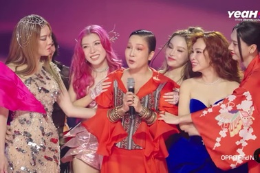 Mỹ Linh rơi nước mắt tại chương trình "Chị đẹp đạp gió rẽ sóng"