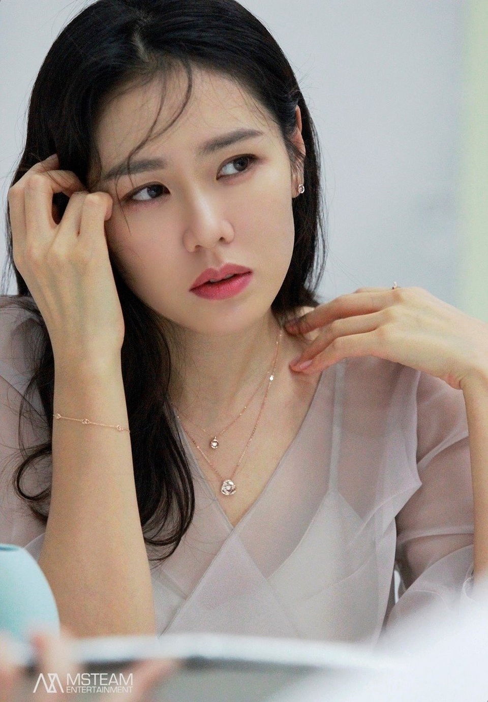 Nhan sắc hoàn hảo của “chị đẹp” Son Ye Jin ở tuổi 38 - 4