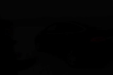 Xem Tesla Model X "kéo co" với Toyota Land Cruiser