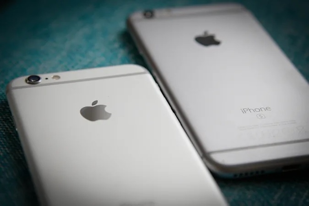 Đi sửa iPhone, cô gái bị tung ảnh nóng lên mạng - 1 Đi sửa iPhone, cô gái bị tung ảnh nóng lên mạng - 1