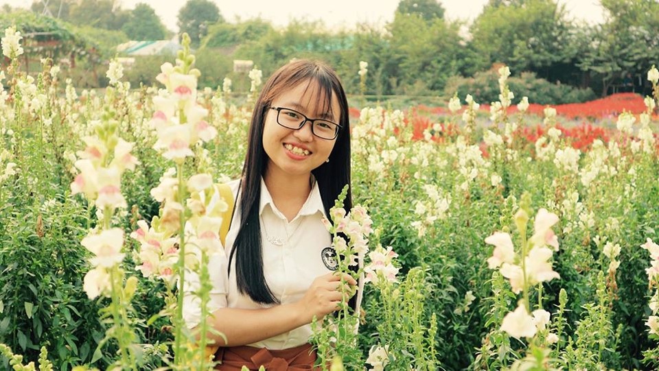 Nữ chủ nhiệm CLB sinh viên HMông mở lớp dạy tiếng Anh miễn phí - 3 Nữ chủ nhiệm CLB sinh viên HMông mở lớp dạy tiếng Anh miễn phí - 3