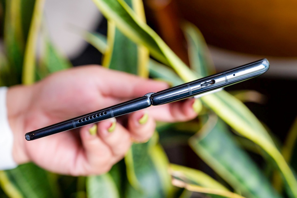 Huawei Mate X2 về Việt Nam, giá 100 triệu đồng - 4 Huawei Mate X2 về Việt Nam, giá 100 triệu đồng - 4