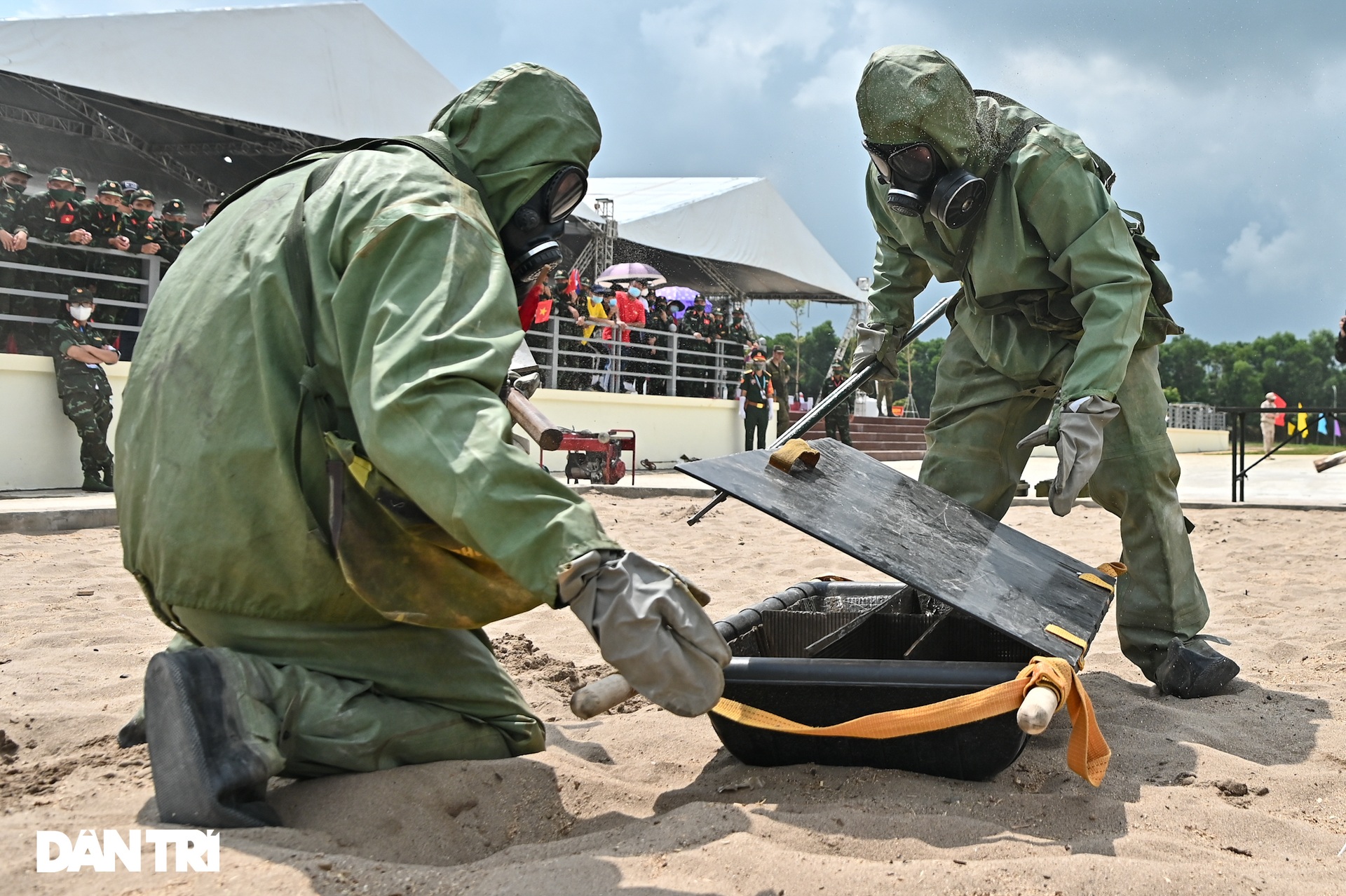 Army Games: Việt Nam toàn thắng chặng 2 tiếp sức nội dung thi Vùng tai nạn - 10 Army Games: Việt Nam toàn thắng chặng 2 tiếp sức nội dung thi Vùng tai nạn - 10