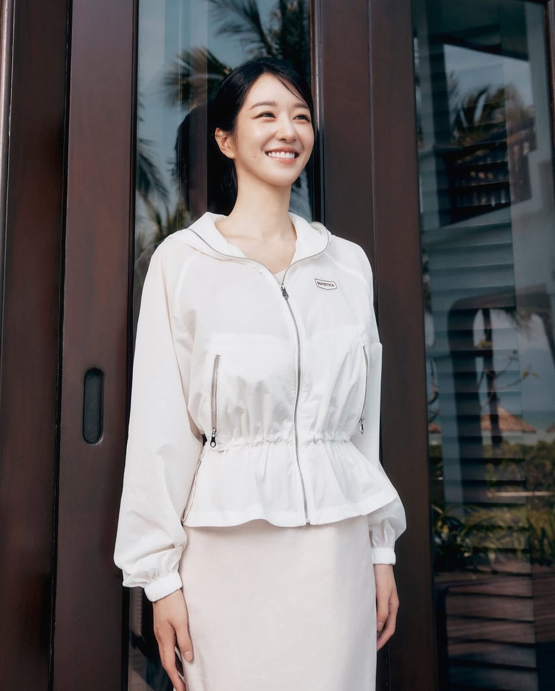 Mỹ nhân xứ Hàn khoe vẻ đẹp trong trẻo giữa Hội An - 8 Mỹ nhân xứ Hàn khoe vẻ đẹp trong trẻo giữa Hội An - 8