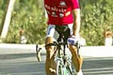 Trẻ hoá hay mâu thuẫn nội bộ? 