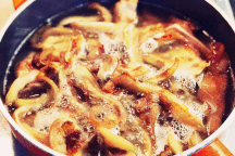 Lạ miệng với tai heo om nước dừa