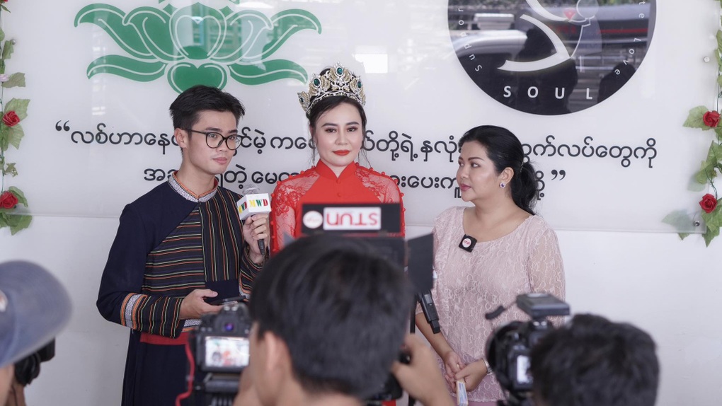 Hoa hậu Phan Kim Oanh trở lại Myanmar sau 7 tháng đăng quang - 1 Hoa hậu Phan Kim Oanh trở lại Myanmar sau 7 tháng đăng quang - 1