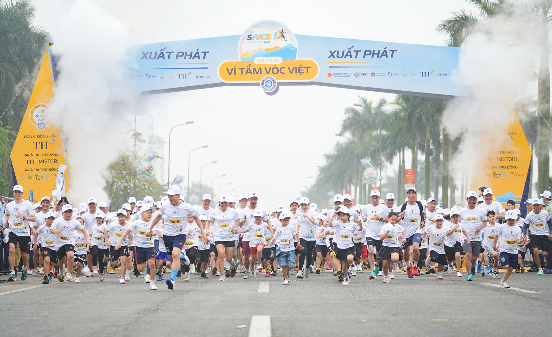S-Race Hà Tĩnh 2025: Tập đoàn TH viết tiếp khát vọng Vì tầm vóc Việt - 1 S-Race Hà Tĩnh 2025: Tập đoàn TH viết tiếp khát vọng Vì tầm vóc Việt - 1