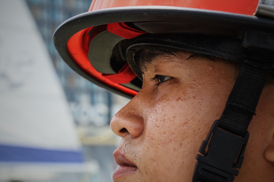 Người lính gần 30 năm lái tàu chữa cháy trên sông - 7 Người lính gần 30 năm lái tàu chữa cháy trên sông - 7