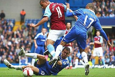 Aston Villa - Chelsea: "Còn nước còn tát"