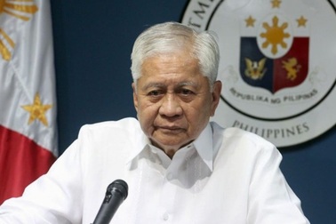 Cựu Ngoại trưởng Philippines, chuyên gia Australia chỉ trích Trung Quốc