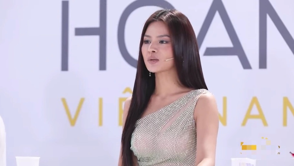 Bị chất vấn vì ảnh nude, người đẹp thi Hoa hậu Hoàn vũ Việt Nam nói gì? - 2 Bị chất vấn vì ảnh nude, người đẹp thi Hoa hậu Hoàn vũ Việt Nam nói gì? - 2