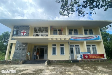 Vụ bác sĩ làm việc trên xe lăn bị điều chuyển: Trạm y tế thiếu lãnh đạo