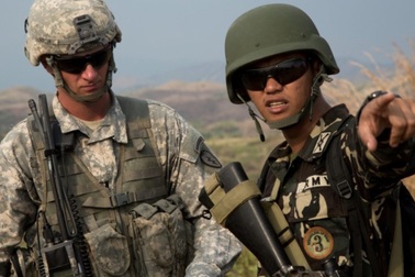 Philippines "hâm nóng" quan hệ với Mỹ khi Trung Quốc gia tăng bành trướng