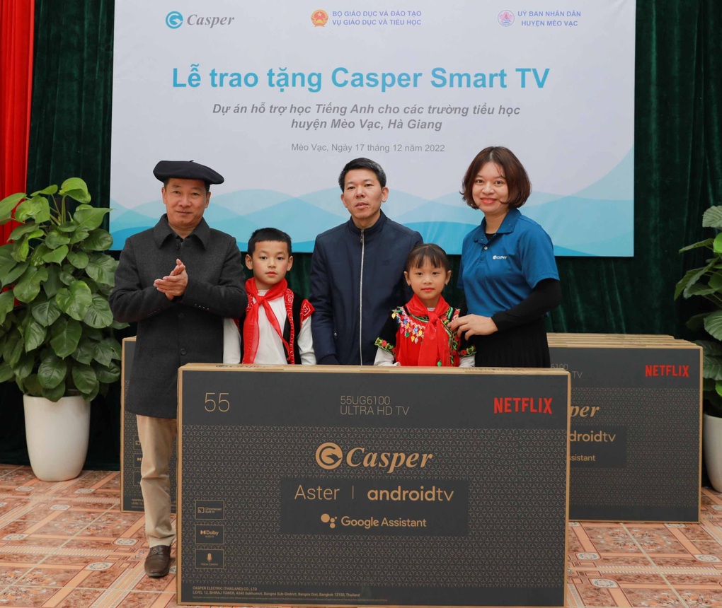 Casper Việt Nam hỗ trợ học sinh miền núi Hà Giang học tiếng Anh - 2 Casper Việt Nam hỗ trợ học sinh miền núi Hà Giang học tiếng Anh - 2