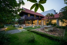 Nhà sàn cổ cải tạo đẹp như resort tại Huế, gia chủ quanh năm thích ở nhà