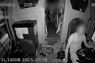 Cô gái tố bị tài xế limousine sờ vào bụng trên tuyến Đà Nẵng - Hà Nội