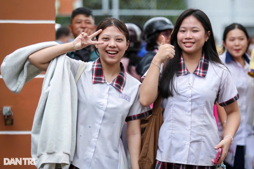 Điểm thi lớp 10 TPHCM 2025: Có 524 điểm 10, phổ điểm đột phá với môn toán - 4