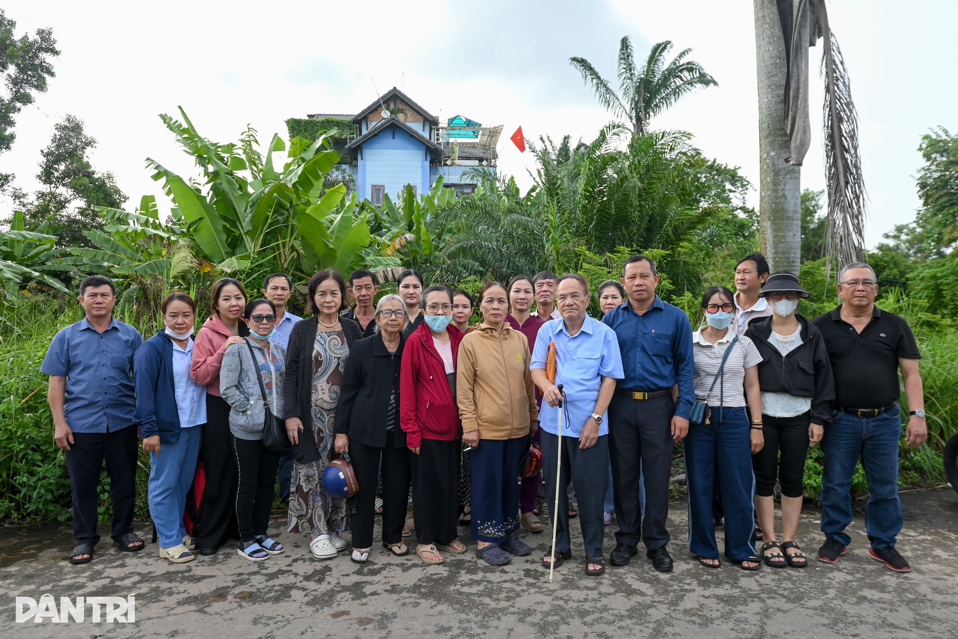 Hàng trăm người dân ở TPHCM tiền mất tật mang vì dự án treo hơn 2 thập kỷ - 13 Hàng trăm người dân ở TPHCM tiền mất tật mang vì dự án treo hơn 2 thập kỷ - 13