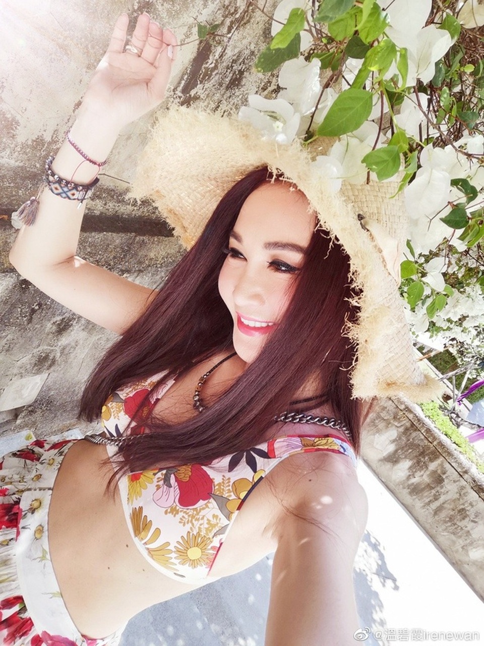54 tuổi, “Phan Kim Liên” Ôn Bích Hà “mãi mãi tuổi 20” - 10 54 tuổi, “Phan Kim Liên” Ôn Bích Hà “mãi mãi tuổi 20” - 10